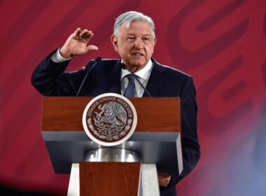 Mexican President Invites Mark Zuckerberg To Provide Internet Across Mexico