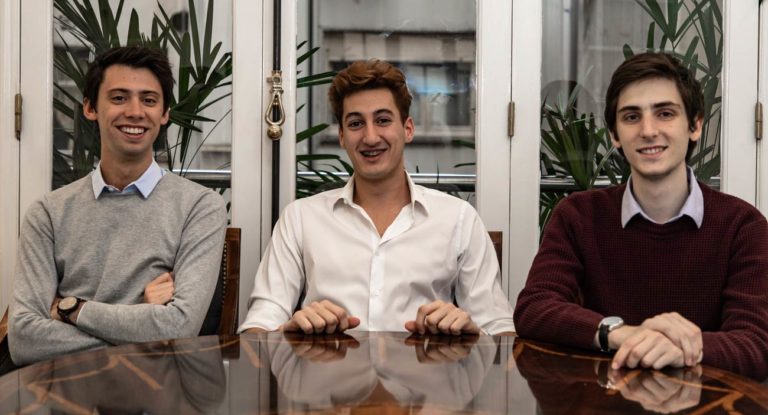 Motortale Sabe Lo Que Se Esconde Debajo Del Capó De Un Auto Usado