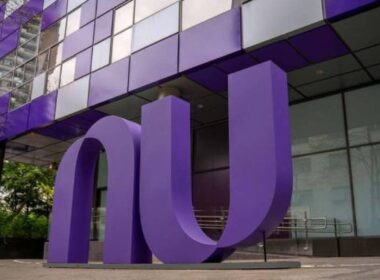 Nu México tomó la decisión de solicitar la autorización de la Comisión Nacional Bancaria y de Valores (CNBV) para convertirse en un banco.