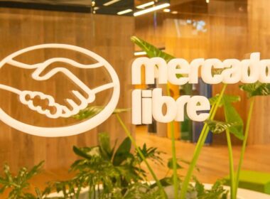 Mercado Libre Alcanza Un Récord Con El Aumento Estacional De Envíos
